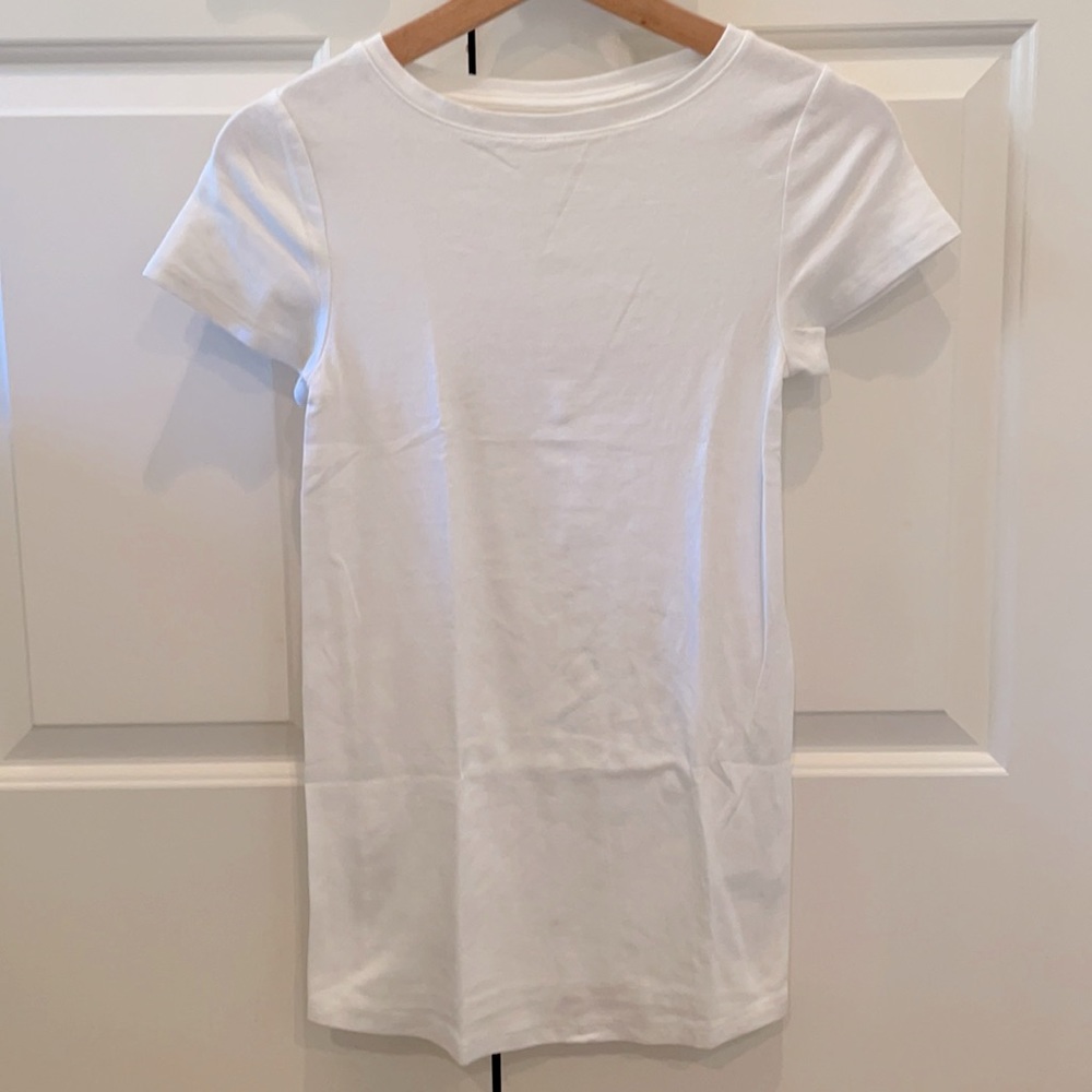 Brand new short sleeve maternity tee